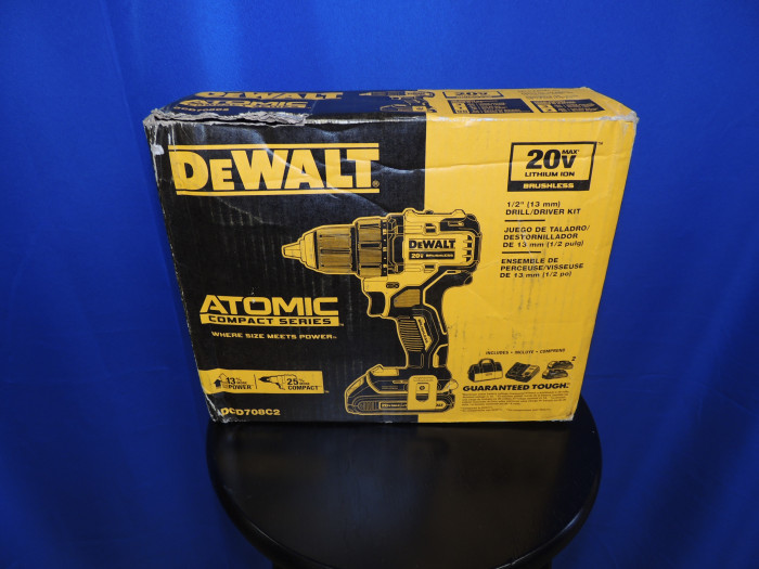20v Dewalt Atomic Compact Series. Includes 2 batteries and a battery charger
