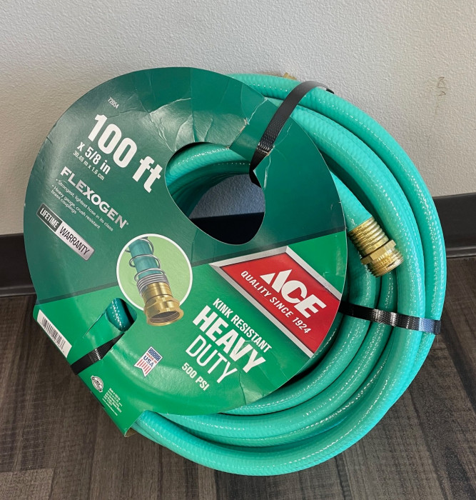 100 Ft waterhose