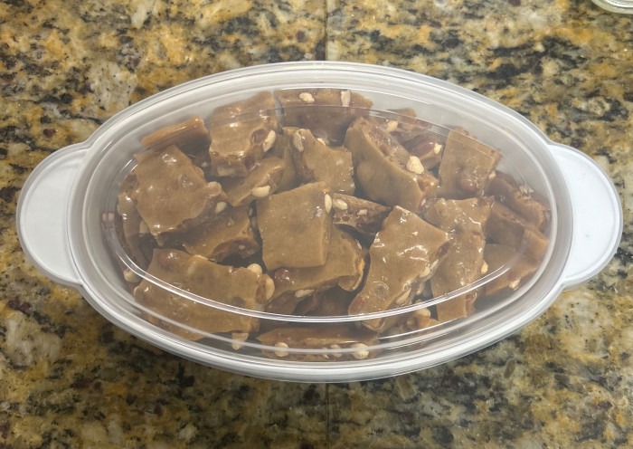 Peanut brittle