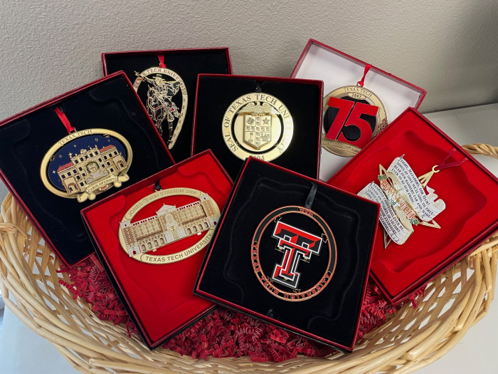 2000-2006 Tech Collector Ornaments (7)