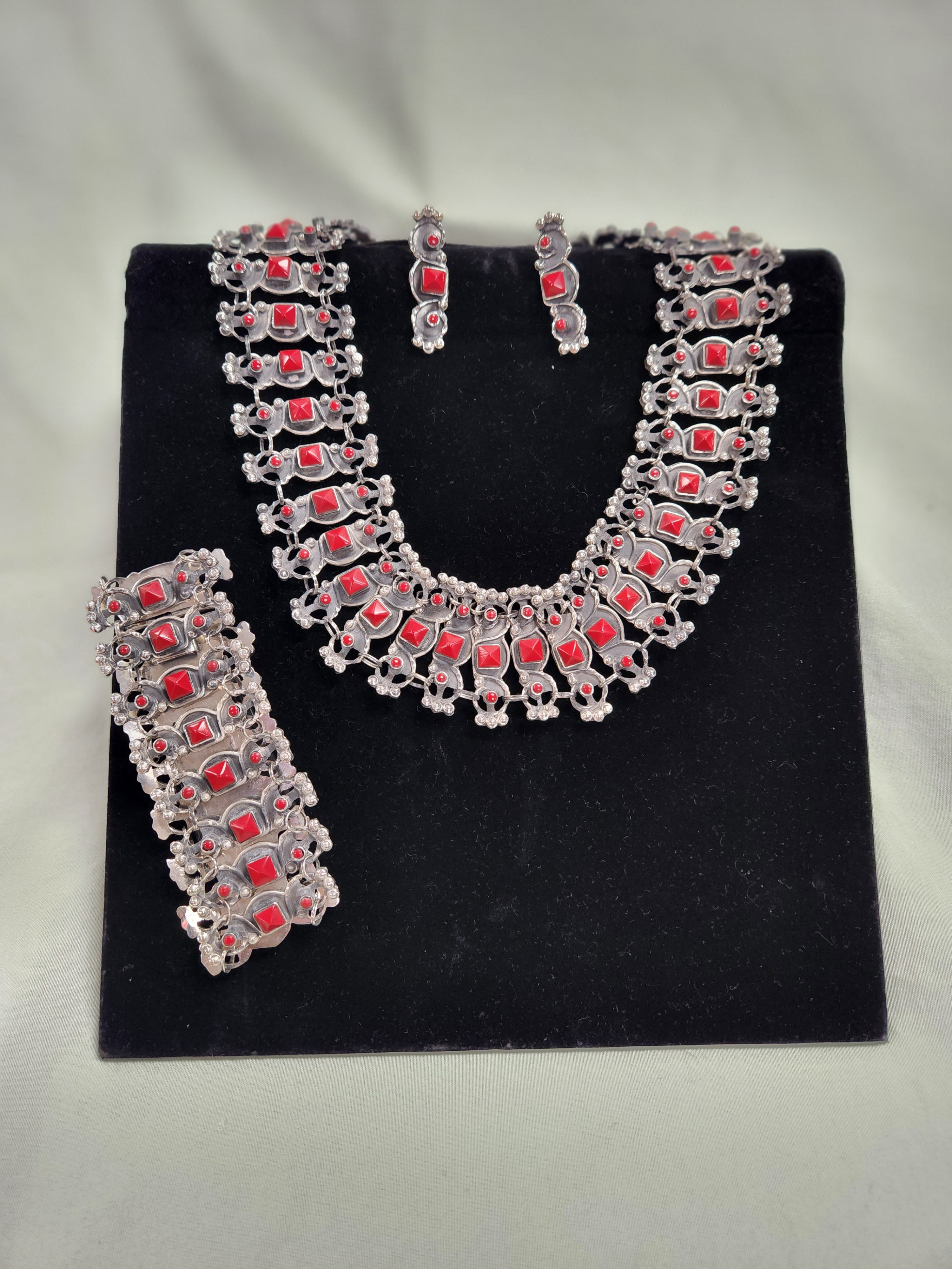 Red Jasper Taxco Guerrero Mexico Jewelry Set: necklace, bracelet & earrings