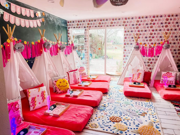 Enjoy a dreamy night with a $250 gift certificate to Star Glampers Sleepovers—perfect for a stylish, cozy, and unforgettable sleepover experience!
