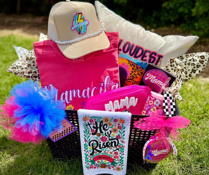 It's BIG, BOLD, BEAUTIFUL and PINK. This comes with an XL shirt, a trucker cap, pillow, summer cup and all the keychains.