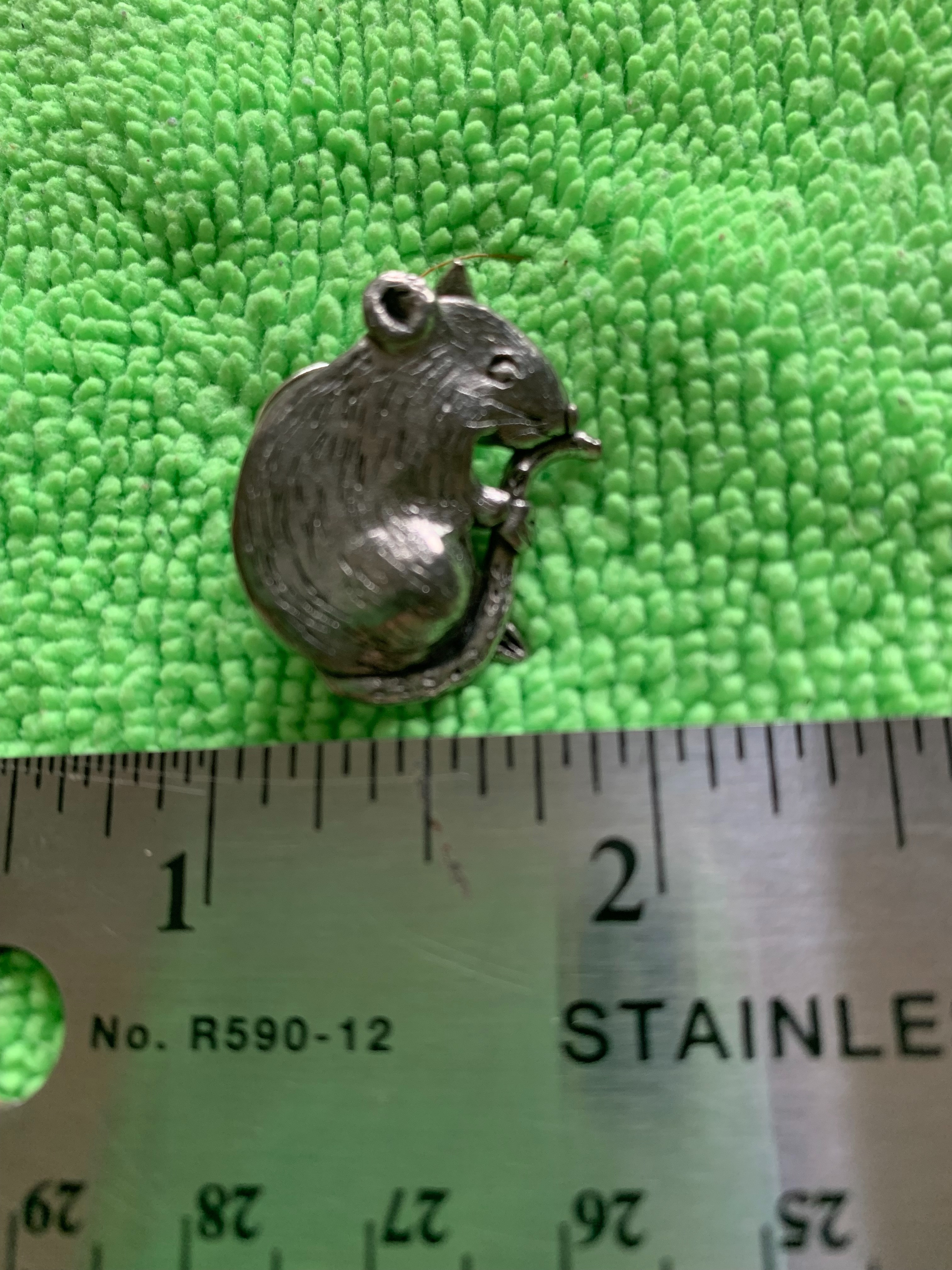 Silver Mouse Pin
